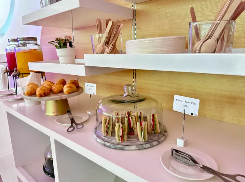 Full Service Buffet Setup